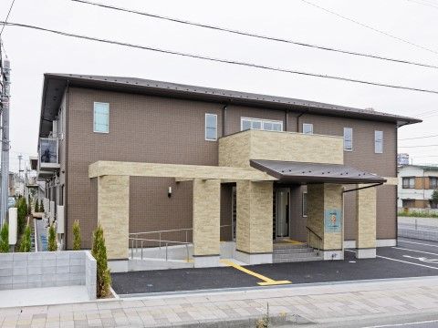 「ハーウィル東武動物公園」の外観。一軒家のような雰囲気の建物。