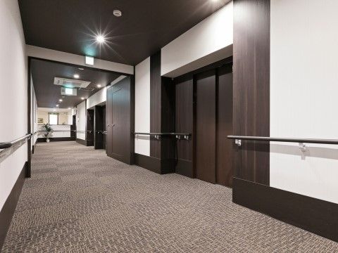 「ハーウィル東武動物公園」の居室の玄関。ご自宅のようなつくりになっている。