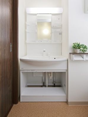 フットイン洗面化粧台