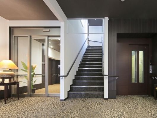 1階エレベーター