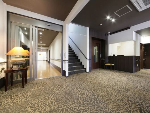 1階エレベーター