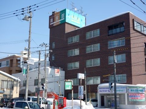 「楽居館」の外観。周囲の建物と馴染みよい。