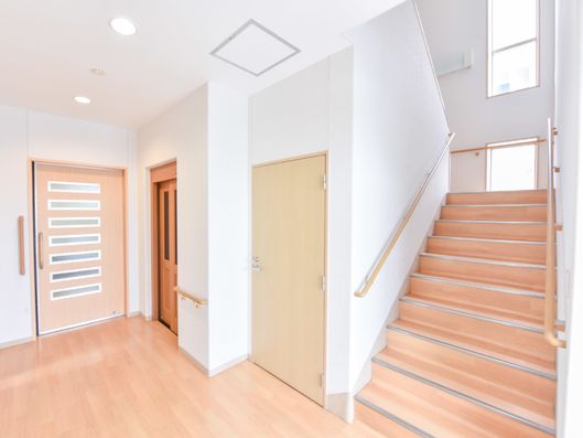 明るいロビースペース