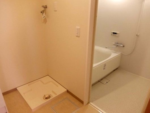 個室浴室・洗濯機スペース