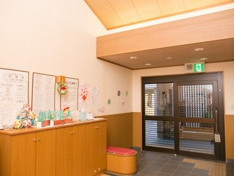 「アスタースクエア」のエントランス。アットホームな雰囲気の施設。