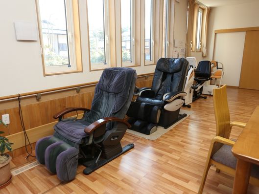 マッサージチェアー