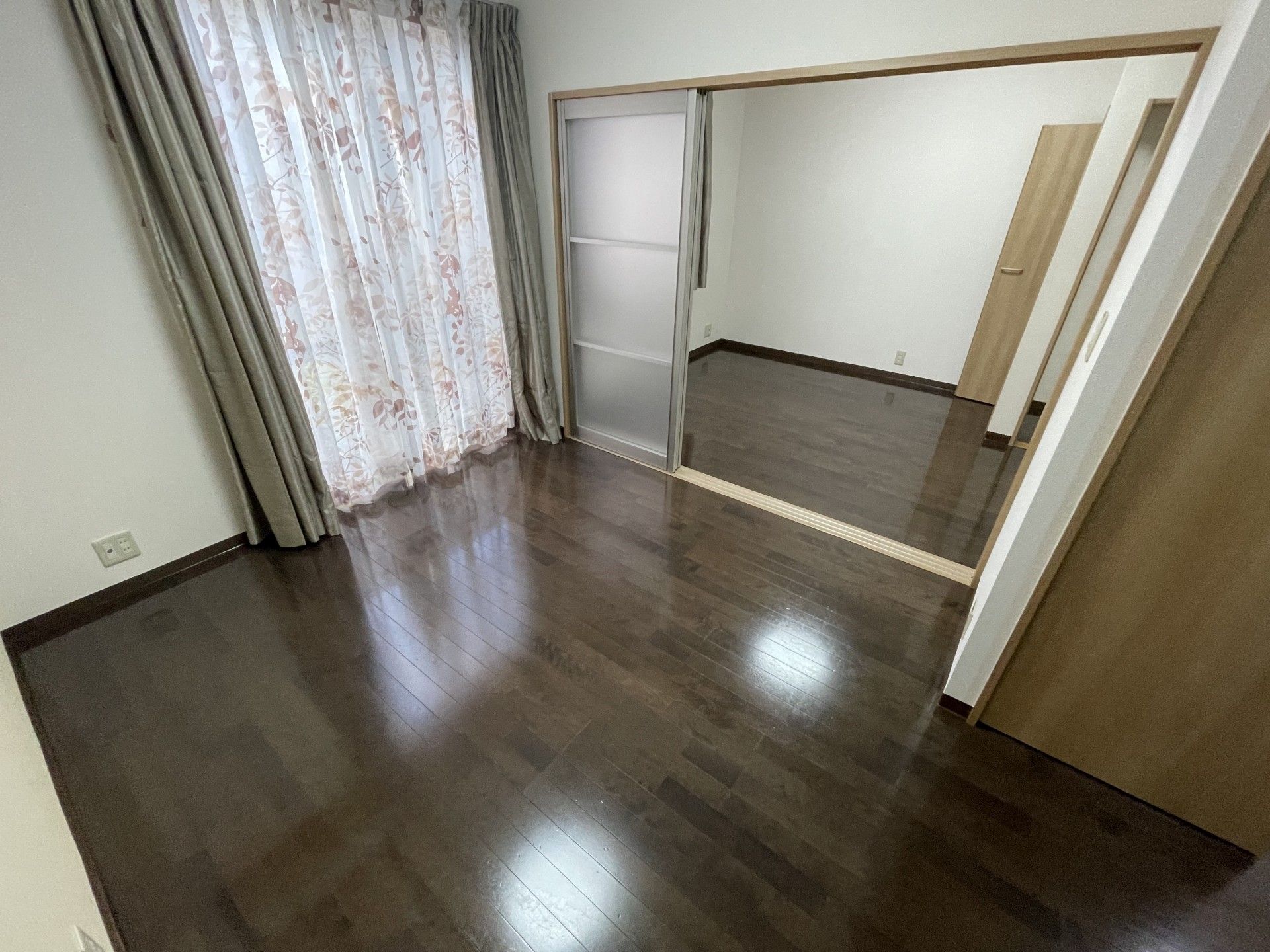 明るい部屋の様子