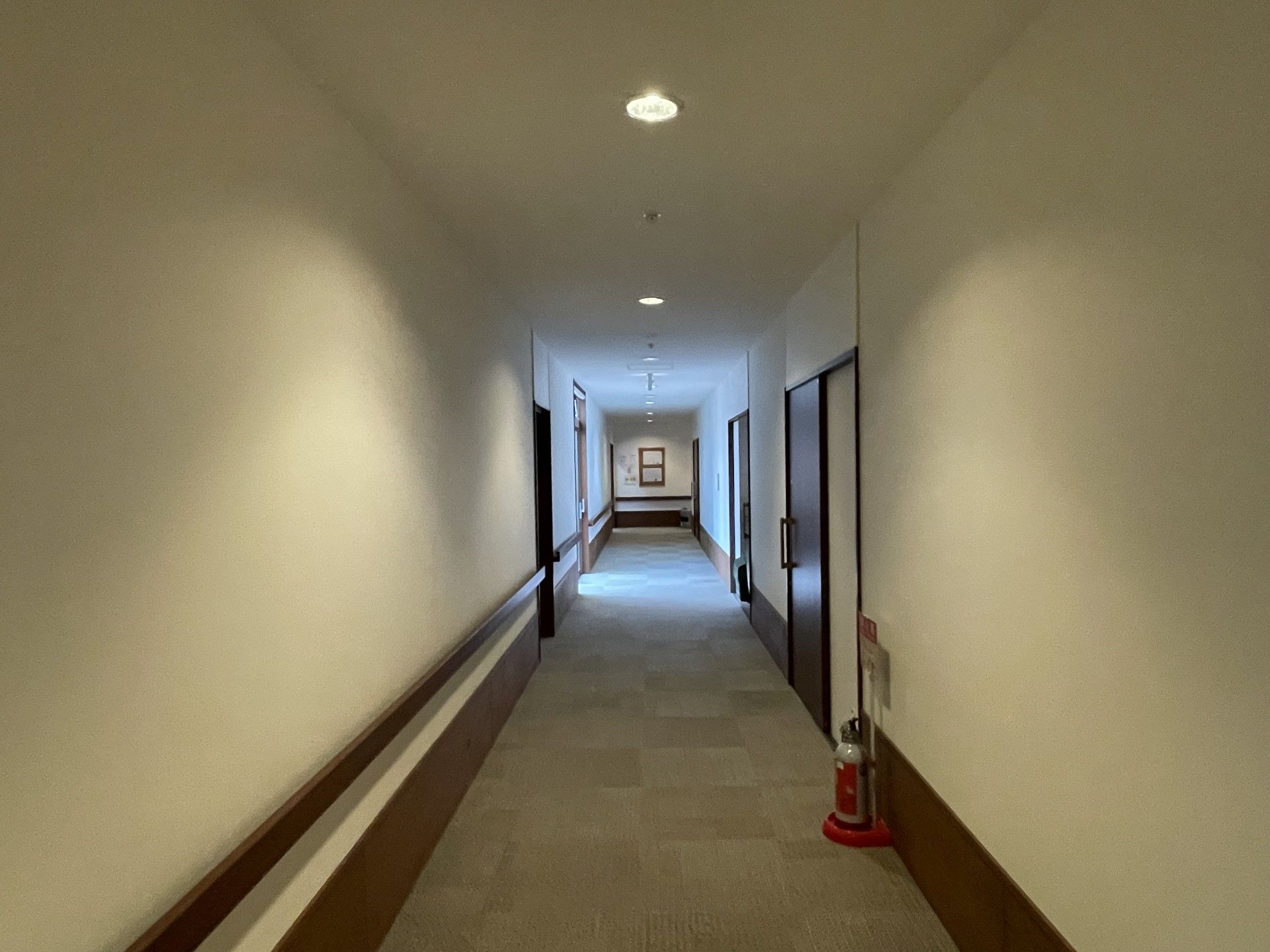 長い廊下