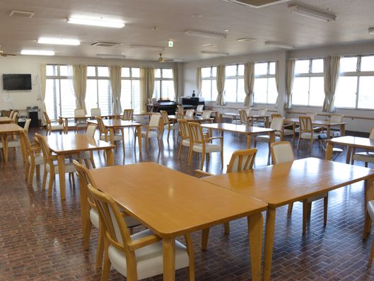 食堂と多目的ホール