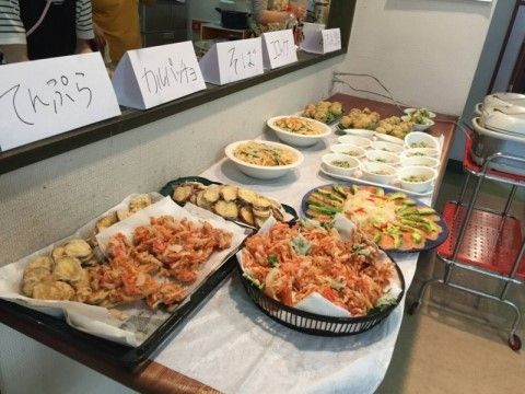 「ガーデンコート船橋三山」バイキング。 食べ放題です。食べ過ぎは厳禁ですよ。