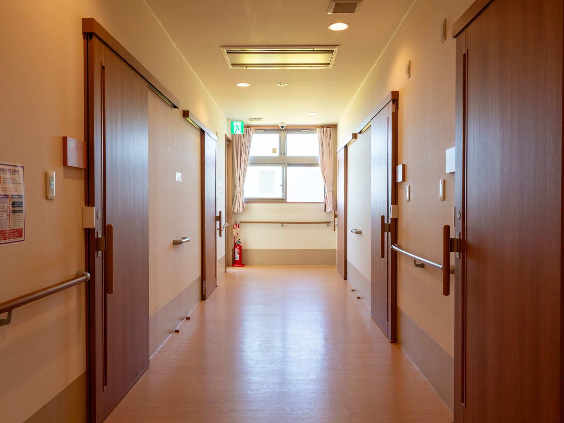明るい廊下