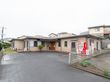 自然豊かで閑静な住宅地に立地する平屋建ての施設である。安心できる料金体制でさまざまな介護プランを提供する。