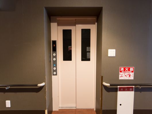 エレベーターホール