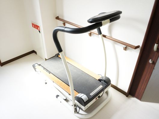 トレーニングマシン