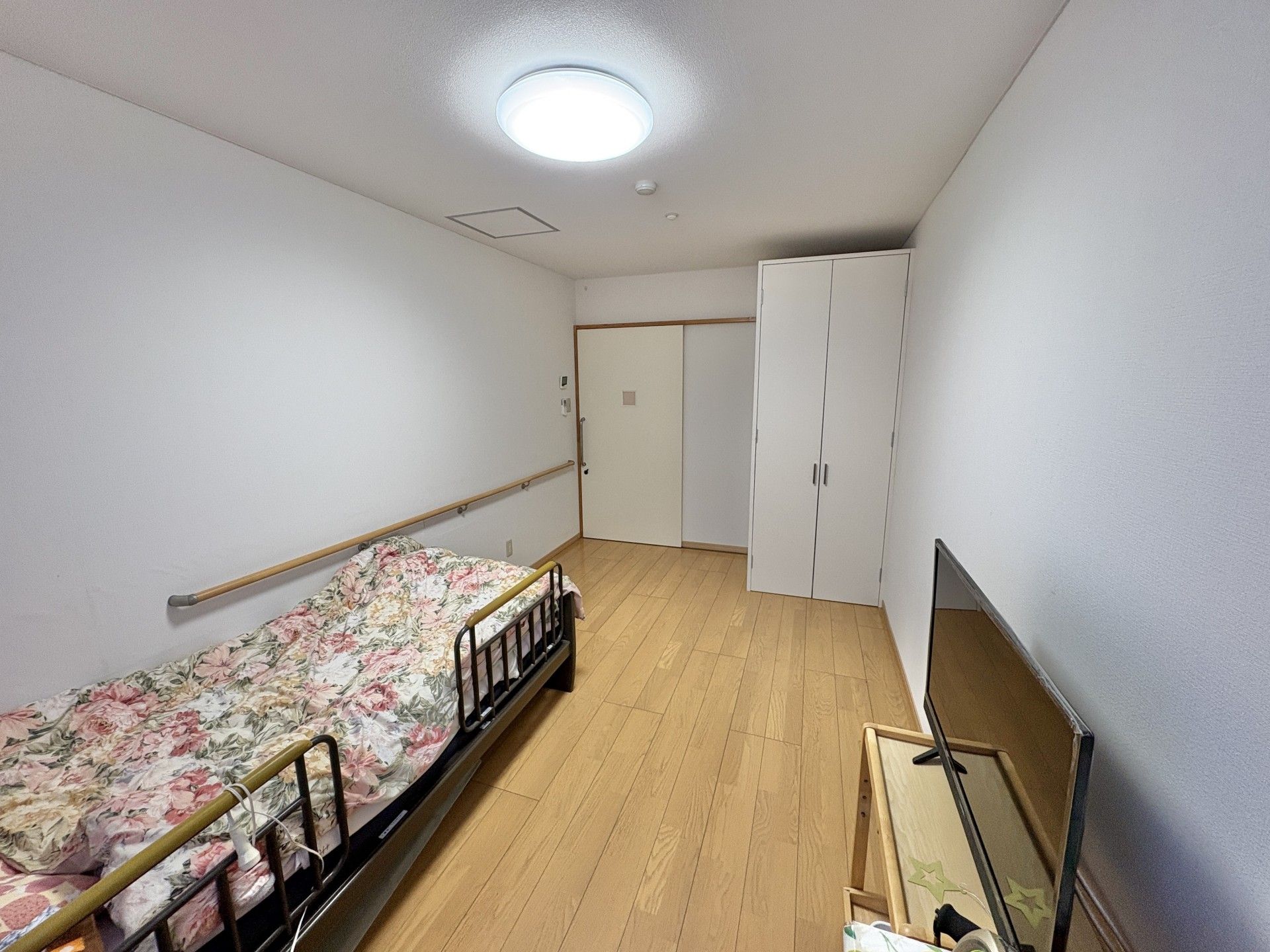 落ち着いた個室の様子