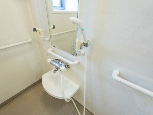 共有浴場・機械浴のシャワー