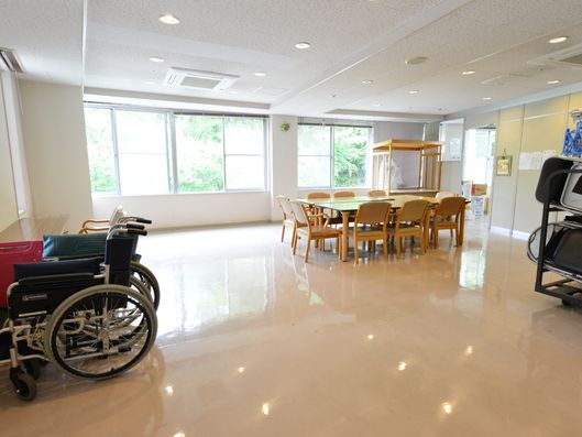 広々した集いの場