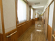 明るく広い廊下設計