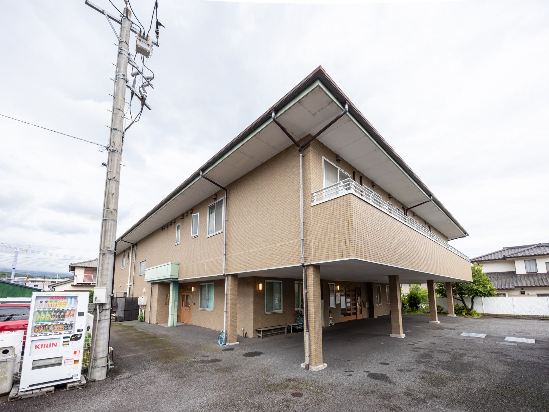 ゆとりある建物の外観