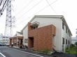 ゆったりとした建物の外観