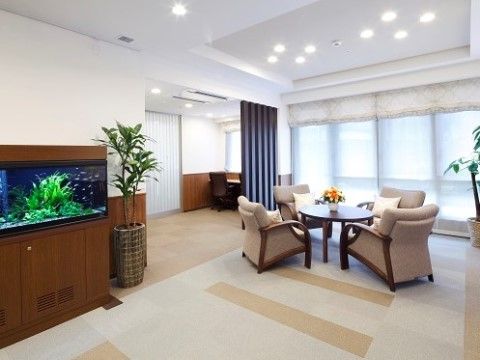「ニチイホーム 草加」の内観。施設内アクティビティも豊富。