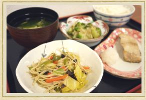 ご飯と味噌汁が付いた和食