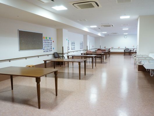 奥行きのある部屋