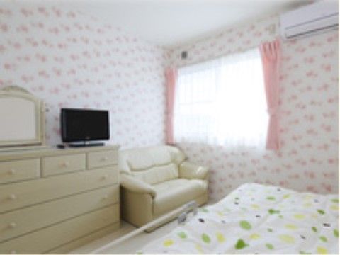 収納棚のある居室