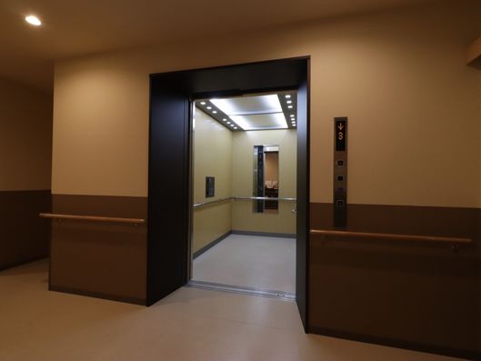 エレベーター