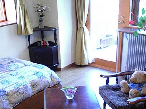 介護ベッドのある居室