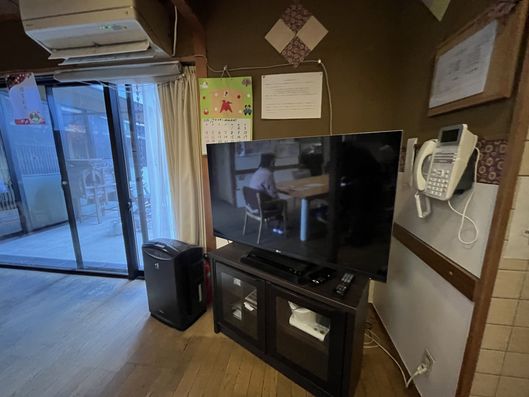 ラウンジ