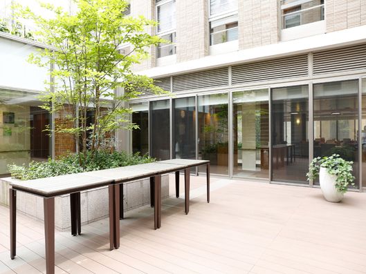 ダイニングの窓の外