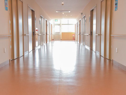 広々とした廊下