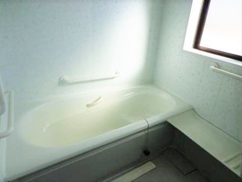 「いっしん館「内原」」の浴室。入居者様同士なんてのはなく、完全個室浴になっているので、目に触れることはない。