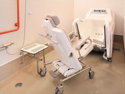 「ここいち「深谷」」の介護浴槽。長く暮らせるよう、介護浴室も用意しているので、体を綺麗にできる。