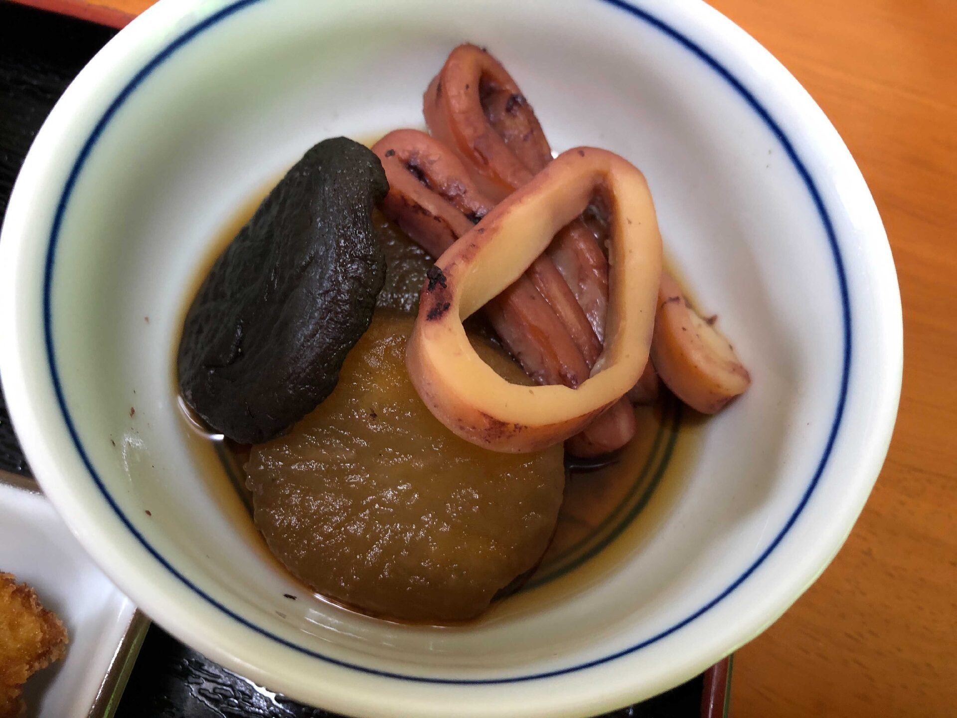 イカと大根と椎茸の煮物