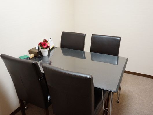 打ち合わせ室