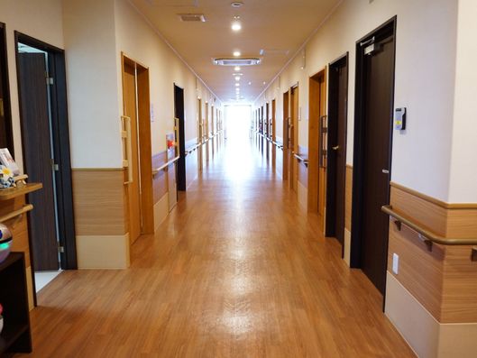 まっすぐな廊下