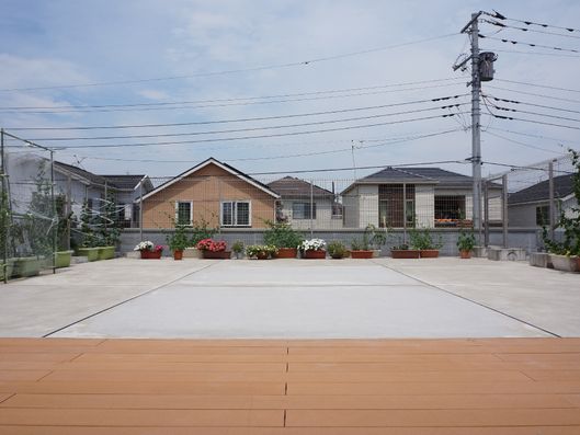 広いバルコニー