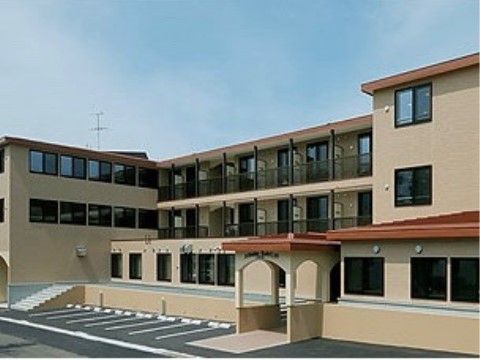 ３階建ての外観