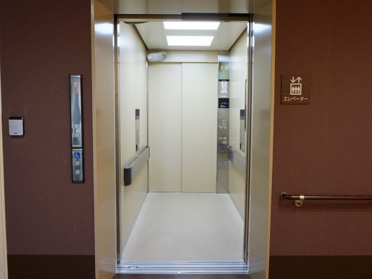 エレベーター