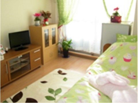 介護ベッドのある居室