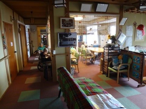 手すりのある廊下