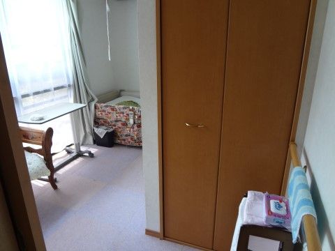 手すりのある居室