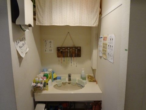 スペースのある洗面台