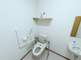 介護施設の洗面所とトイレの部屋