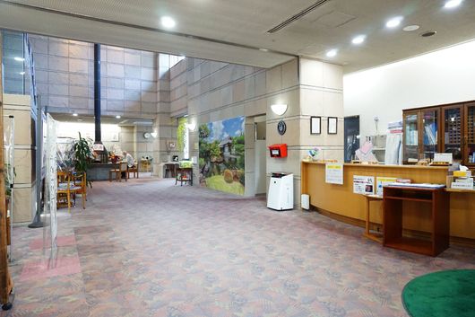 メインラウンジ