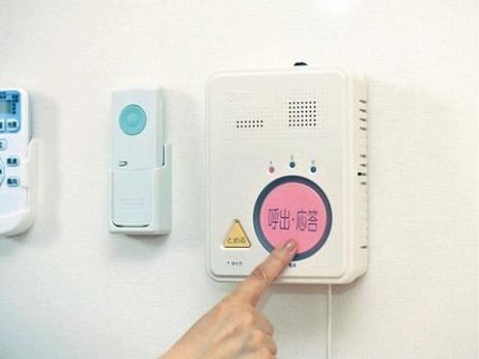 緊急呼出装置