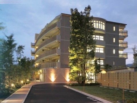 ５階建ての介護施設