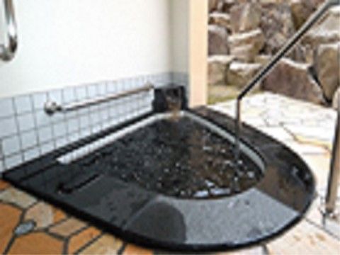 外の風を浴びながら気持ちよくご入浴することのできる露天風呂